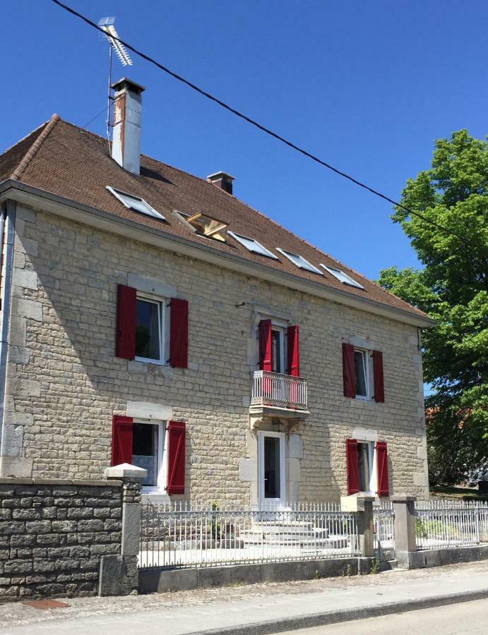 Maison D'Hotes & Spa La Vallee Des Reves Nods Exteriör bild